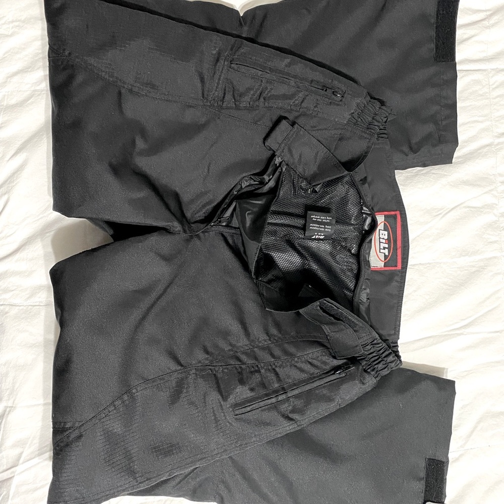 BILT Women’s motorcycle pant with armor